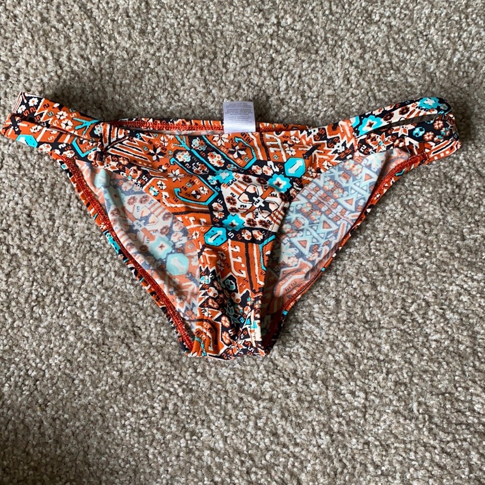 Bathing suit